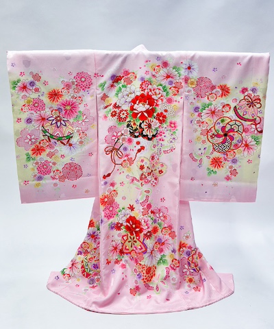 産着(お宮参り) | ピンク地に鞠と花車