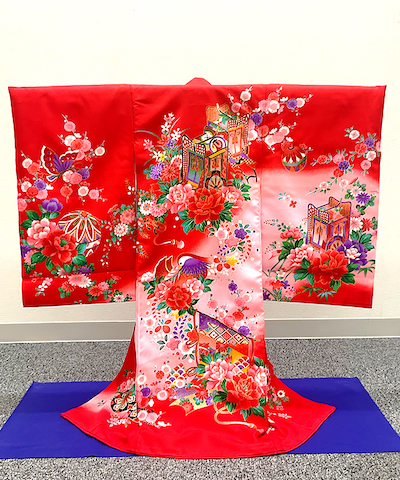 産着(お宮参り) | 御所車と牡丹に蝶と鞠 赤