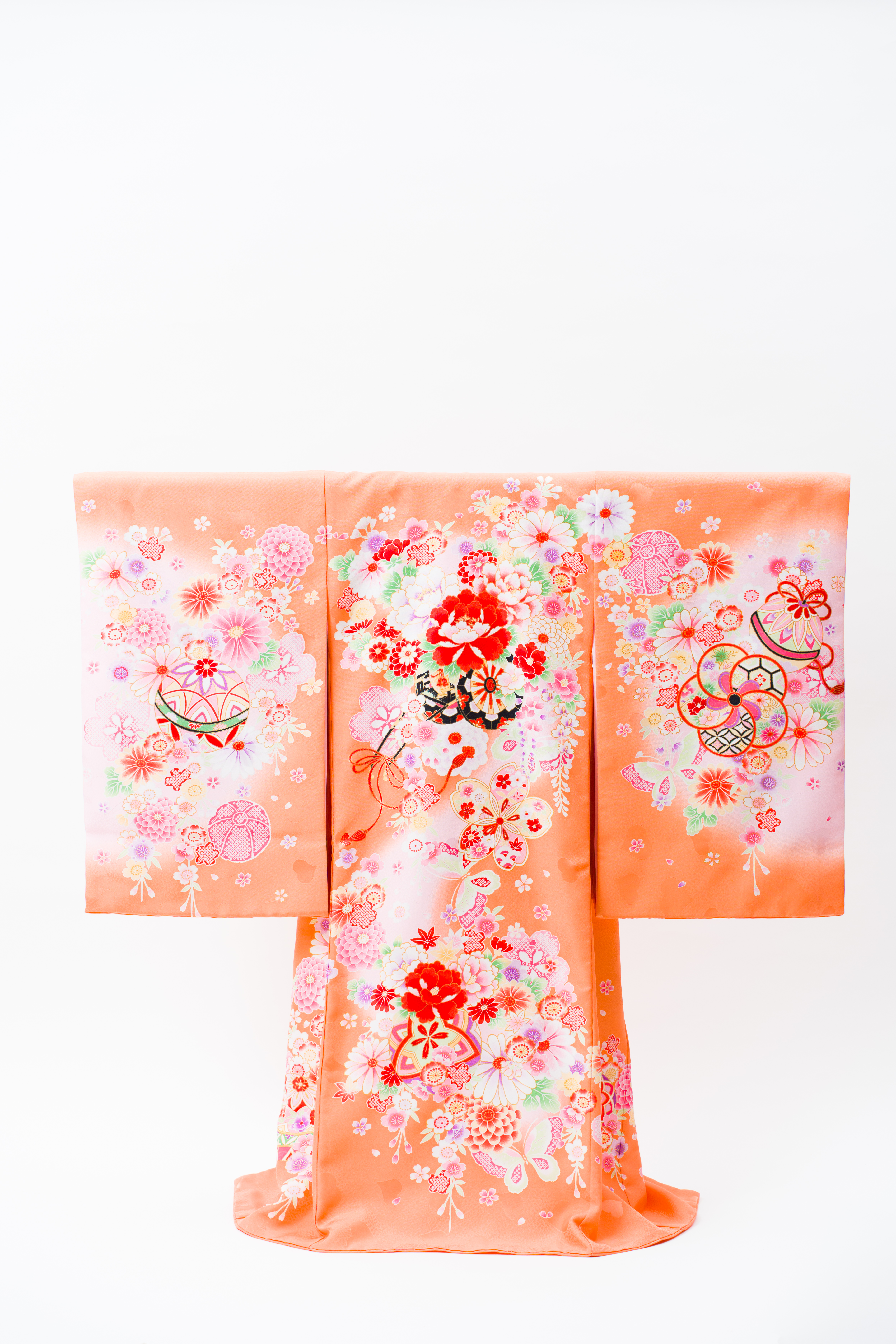 産着(お宮参り) | 橙色地に四季の花々と吉祥文様