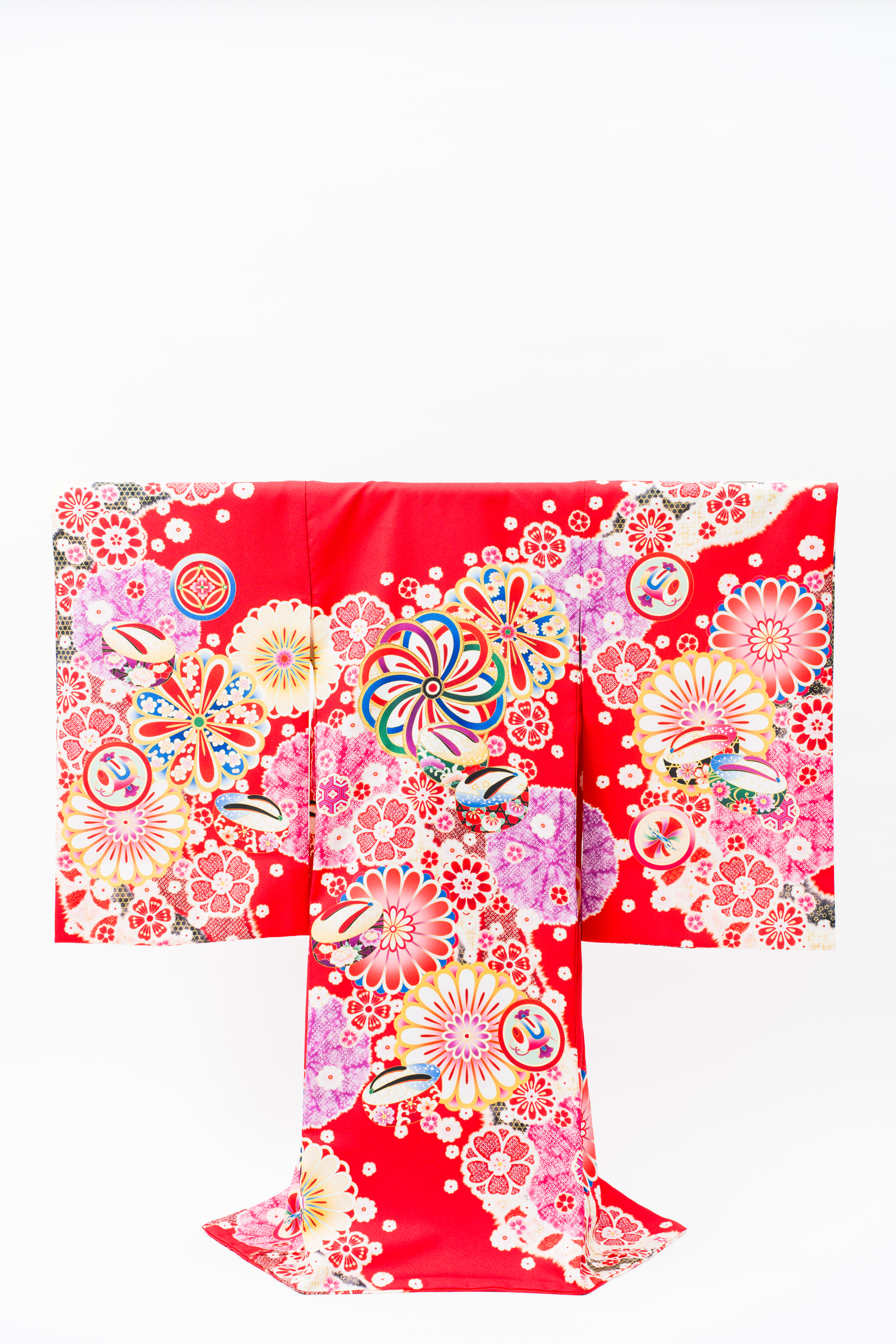 産着(お宮参り) | 赤色地に毬文様と花尽くし