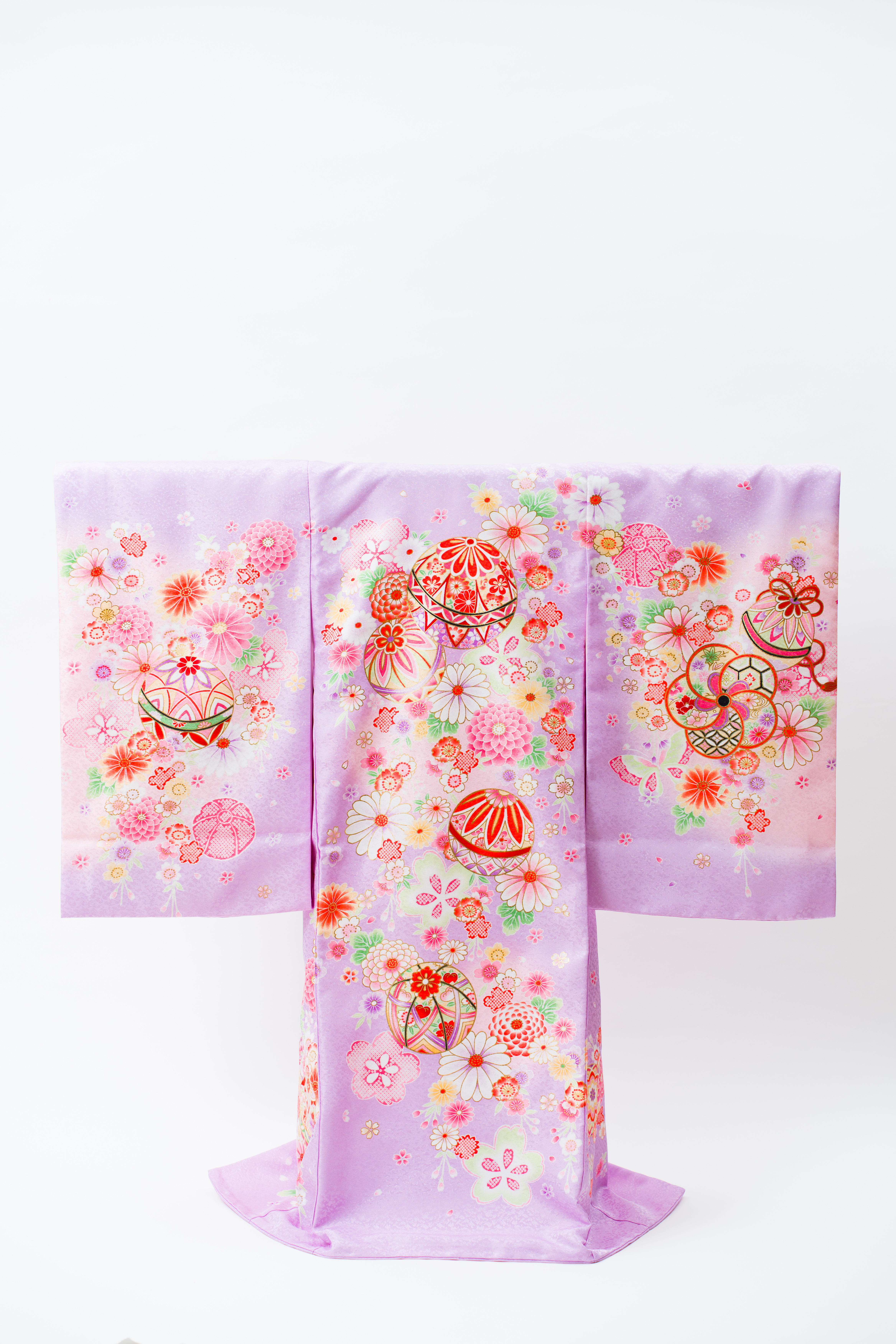 産着(お宮参り) | 藤色地に鞠と四季の花々