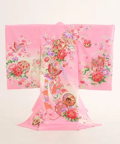 産着(お宮参り) | 桃色地に御所車と牡丹に蝶