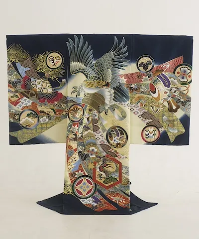 産着(お宮参り) | 紺色地に勇壮な鷹と吉祥文様